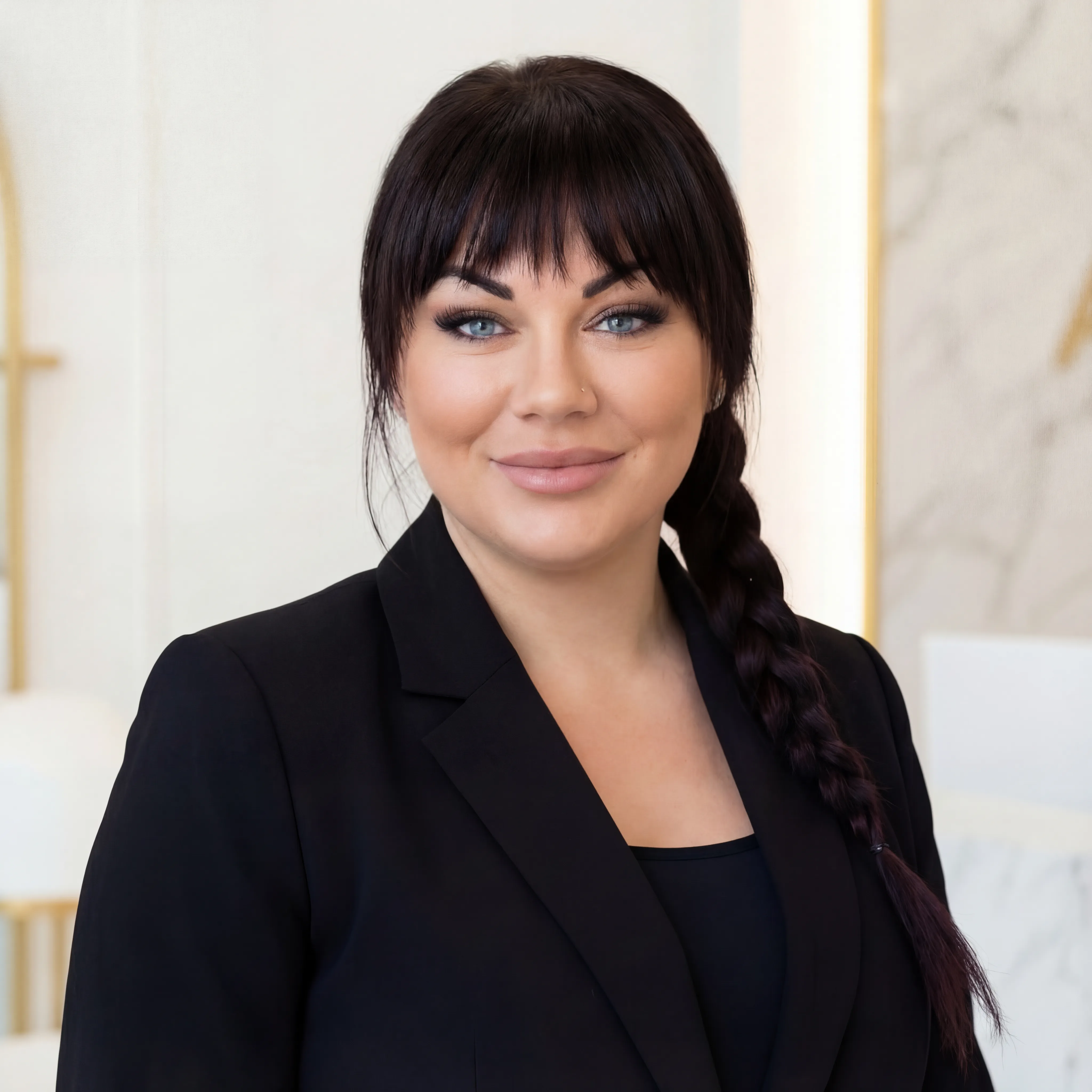 Katharina Kyssil in ihrem Kosmetikstudio